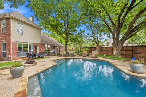 2701 Holly Brook Court Bedford TX 76021