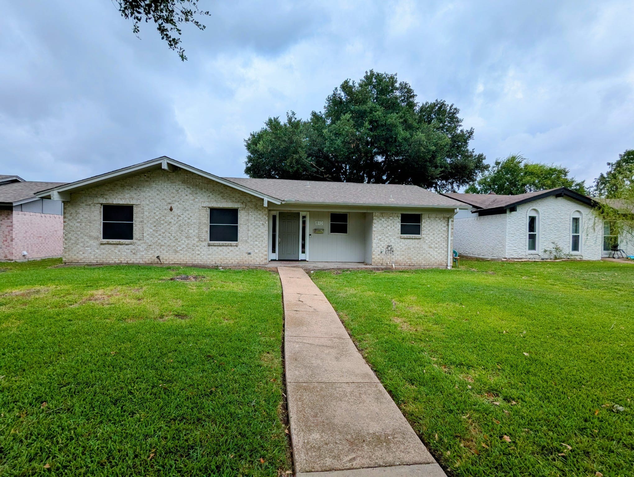 810 Longbeach Drive Garland TX 75043