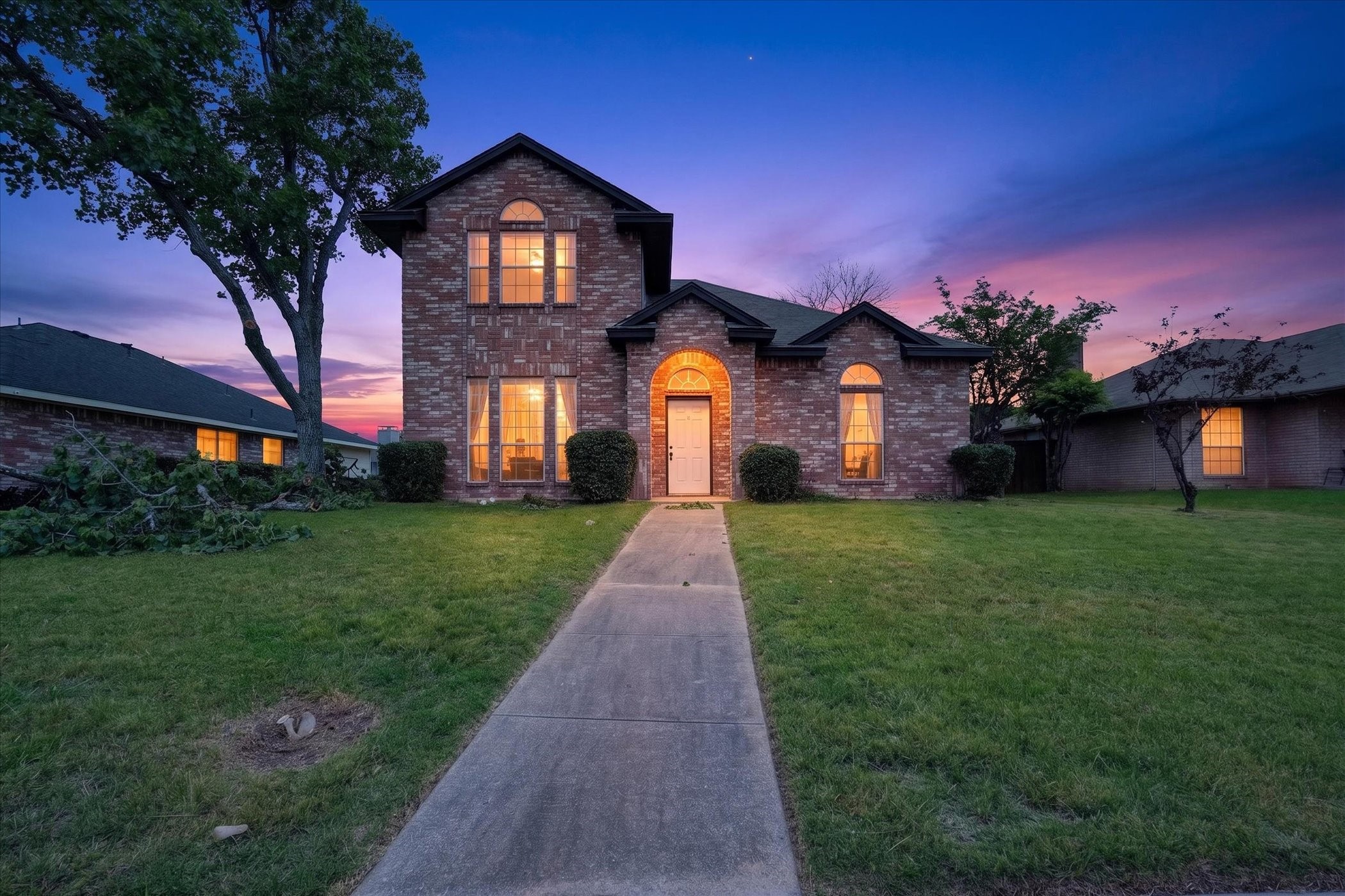 1325 Rosewood Lane Lancaster TX 75146