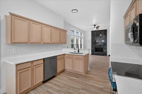 1325 Rosewood Lane Lancaster TX 75146