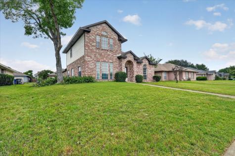 1325 Rosewood Lane Lancaster TX 75146