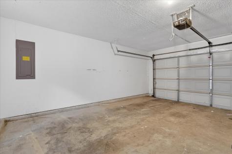 1325 Rosewood Lane Lancaster TX 75146