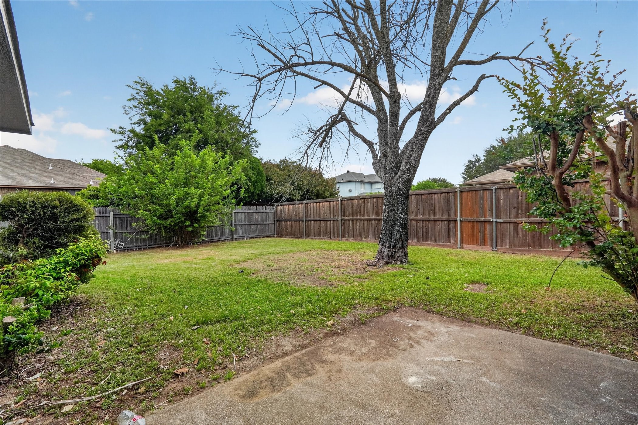 1325 Rosewood Lane Lancaster TX 75146