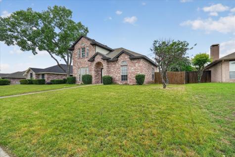 1325 Rosewood Lane Lancaster TX 75146