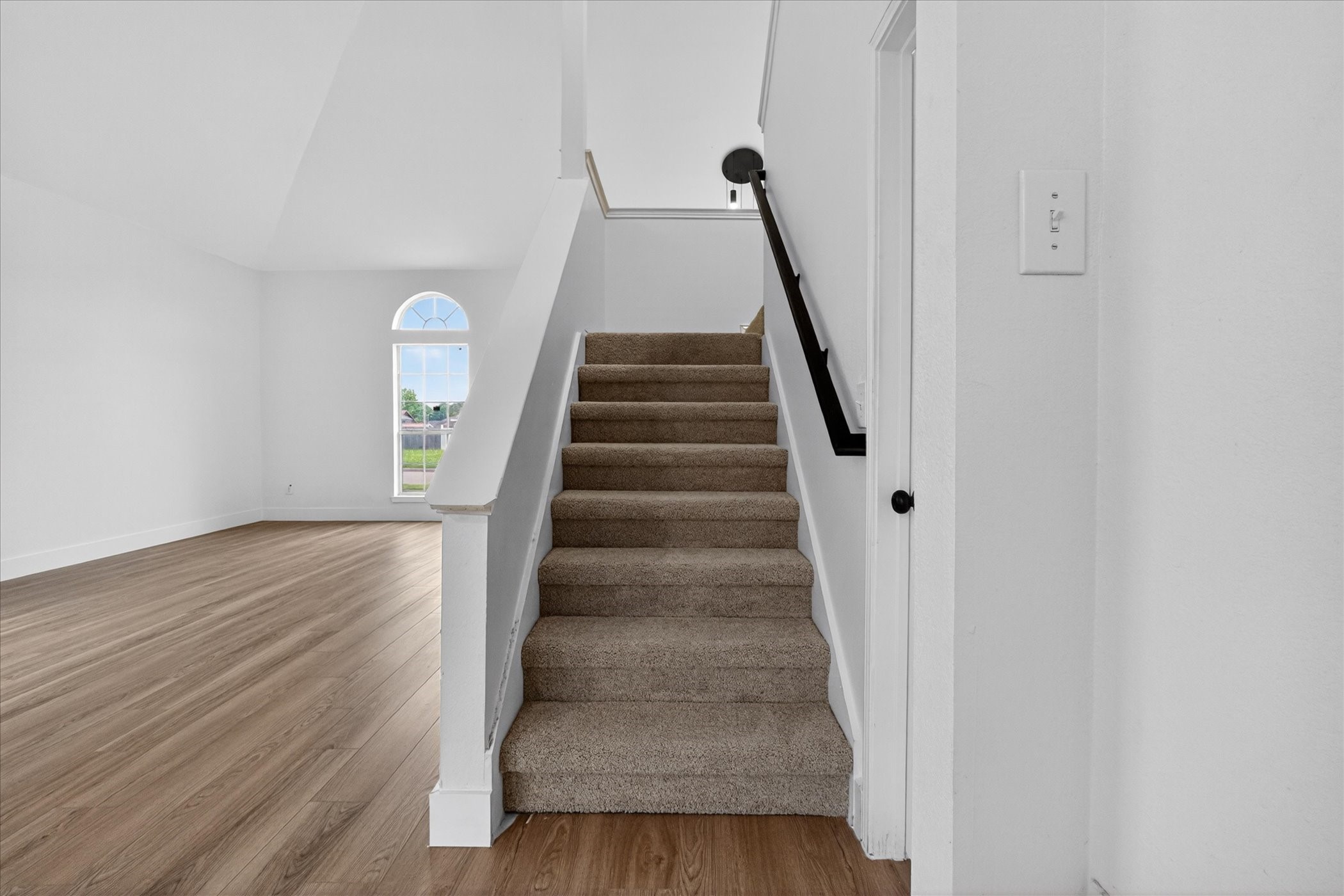 1325 Rosewood Lane Lancaster TX 75146