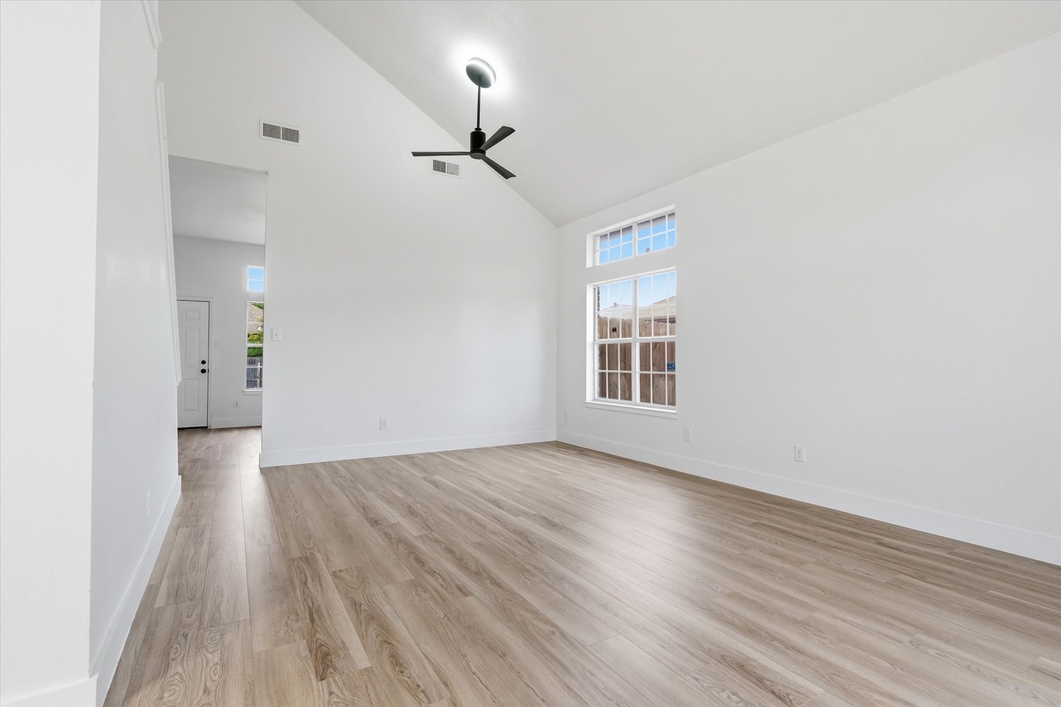 1325 Rosewood Lane Lancaster TX 75146