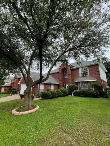 4312 Vine Ridge Court Arlington TX 76017