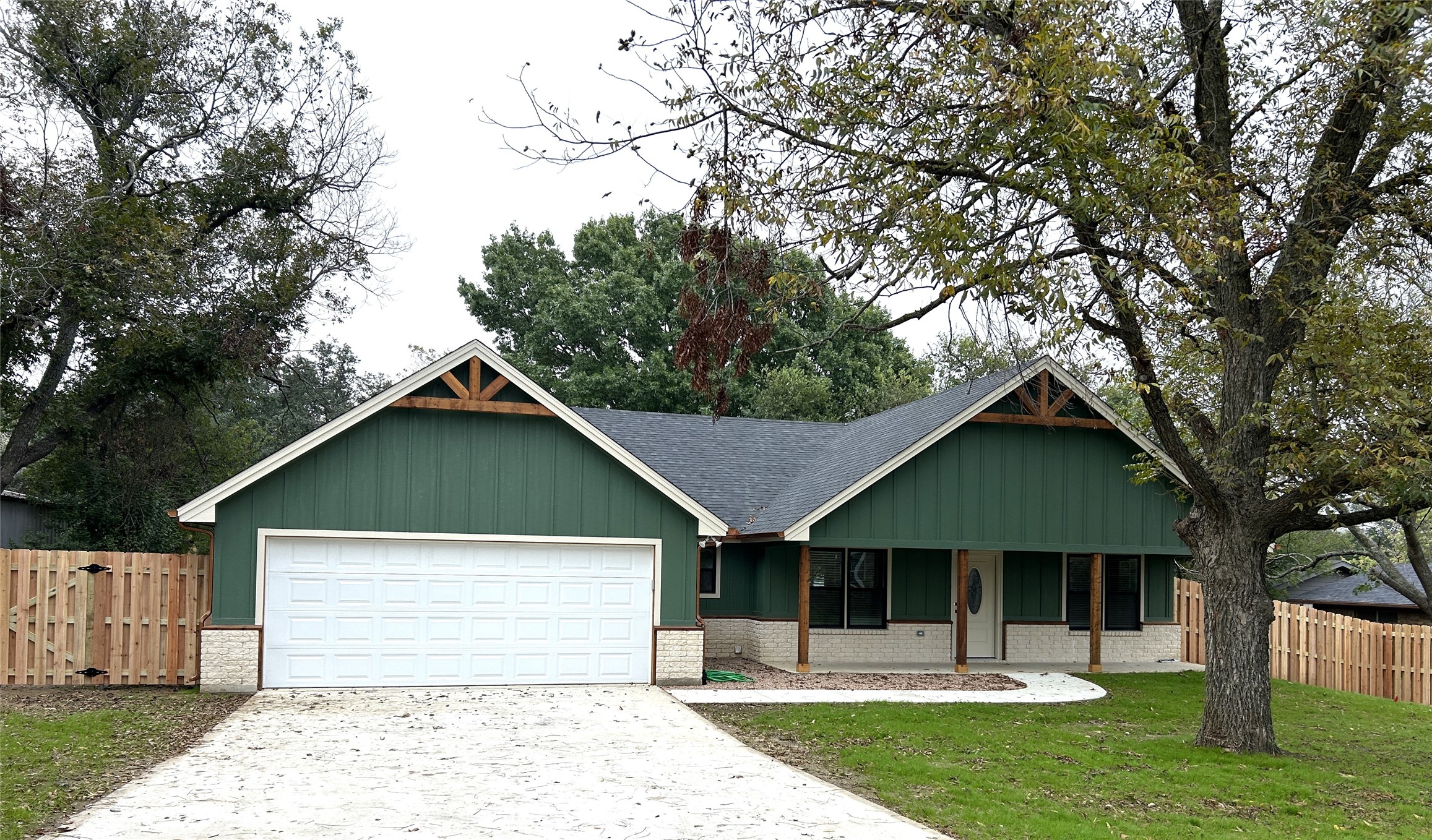 405 S 6th Street Grandview TX 76050