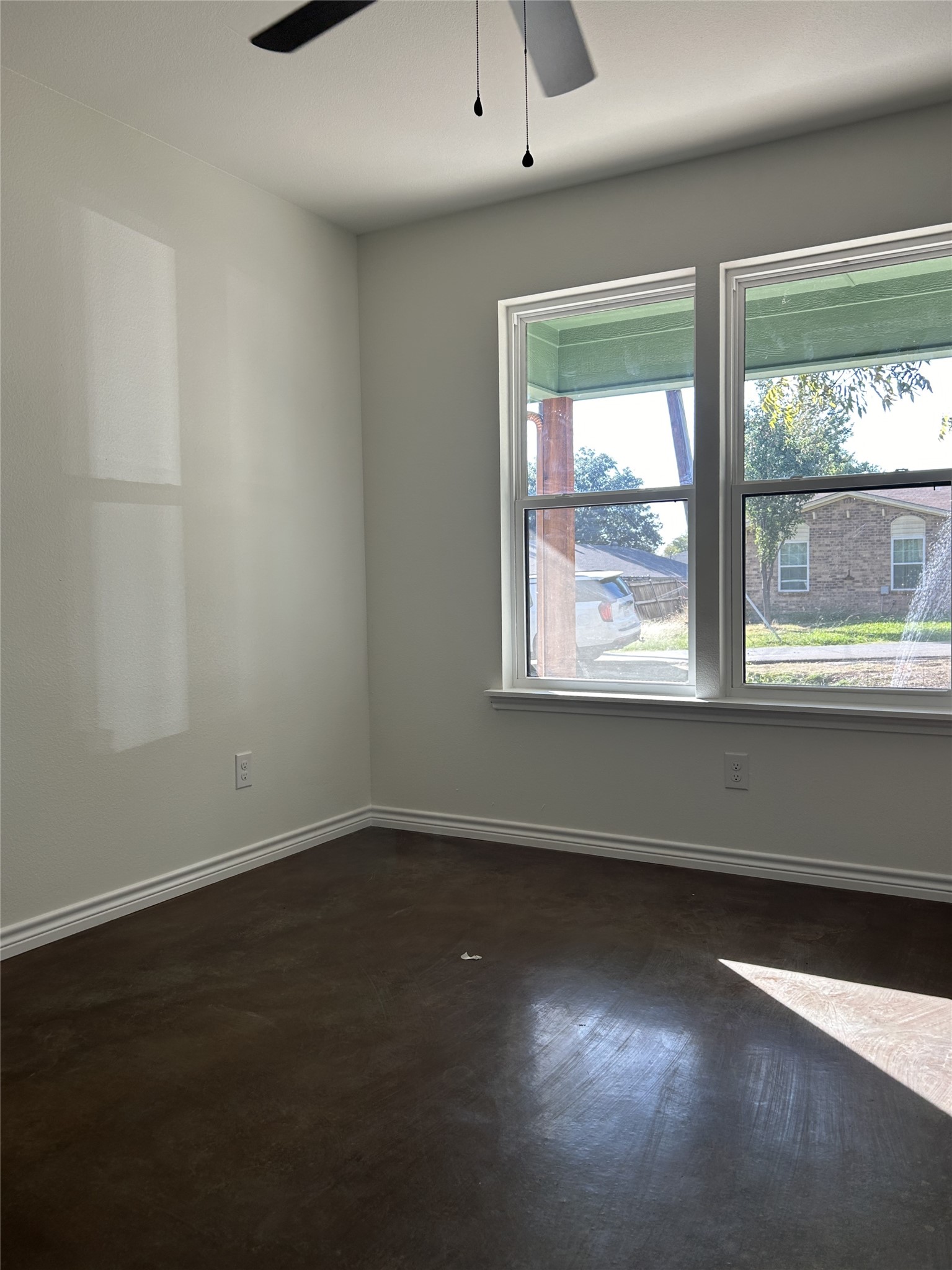 405 S 6th Street Grandview TX 76050
