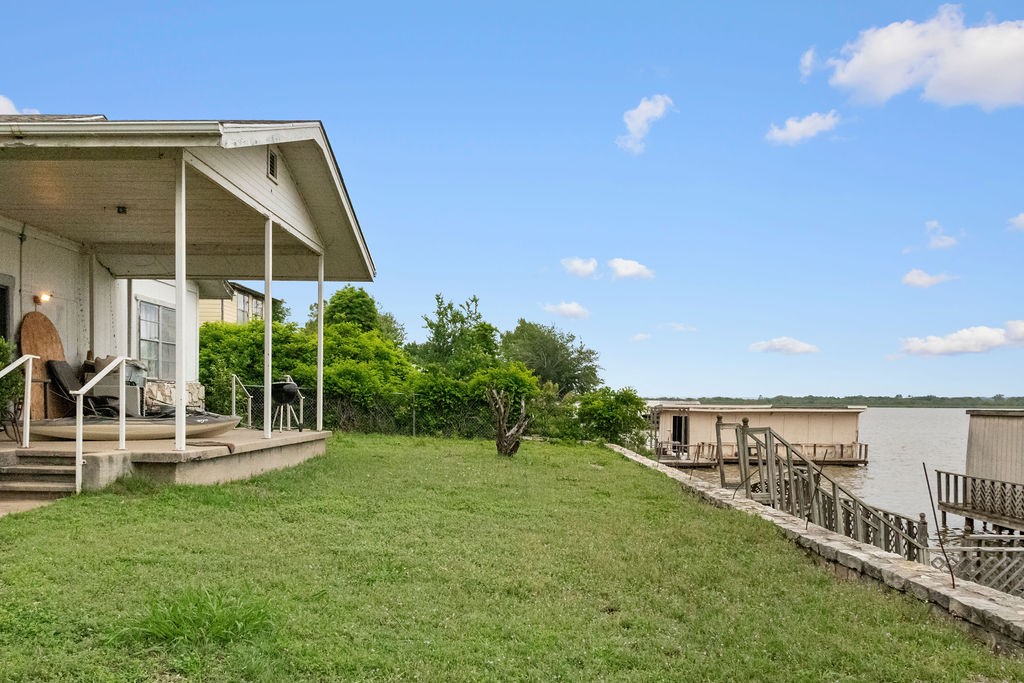 5757 Parkside Court Granbury TX 76048