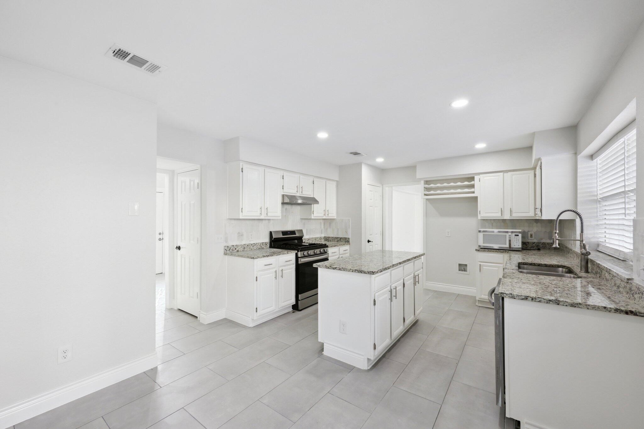 4417 Cabot Drive Grand Prairie TX 75052