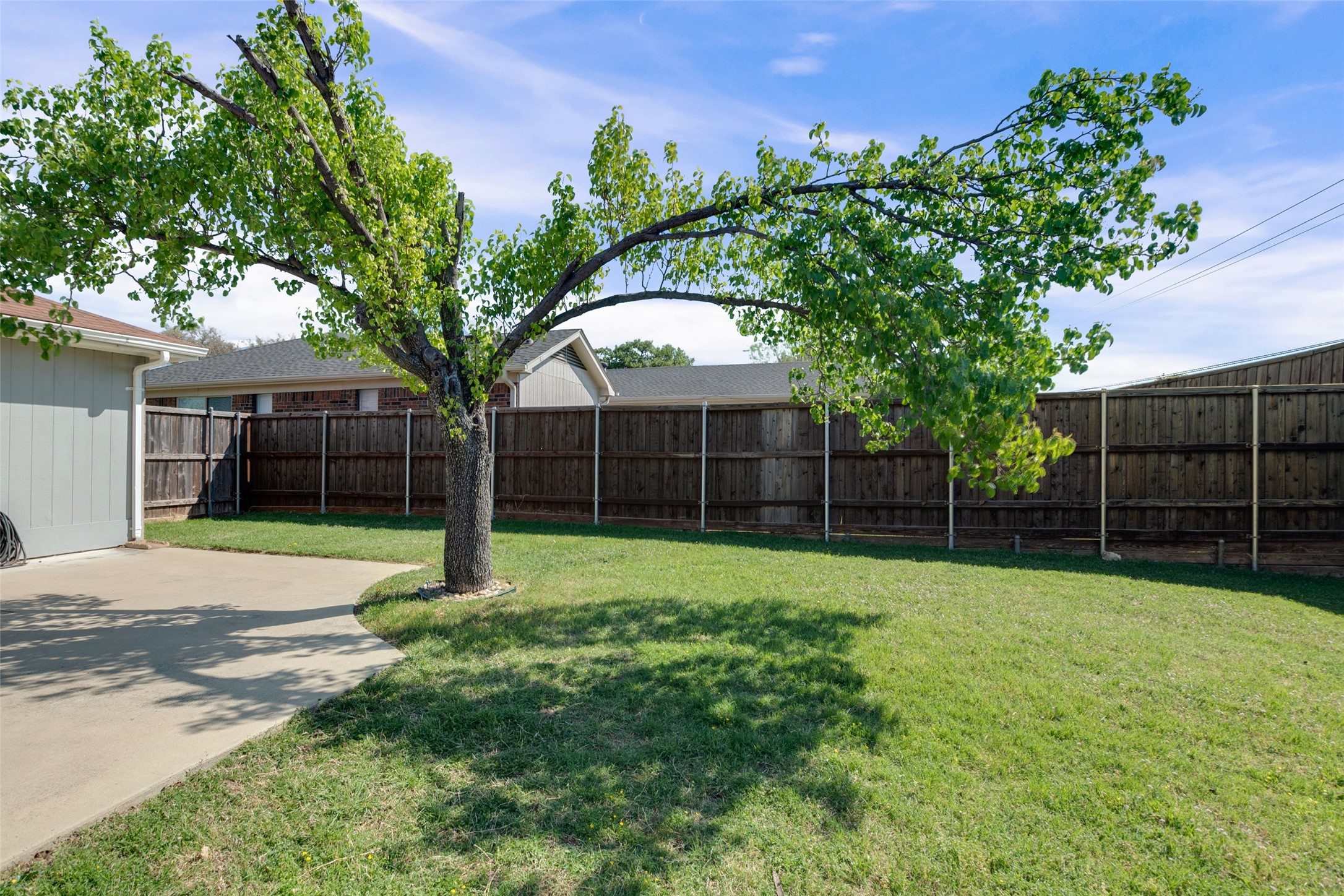 2720 Oak Trail Carrollton TX 75007