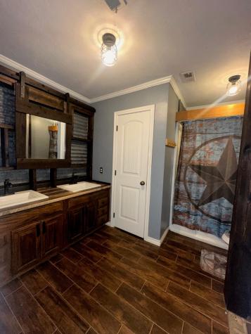 1052 Cr 1495 Emory TX 75440