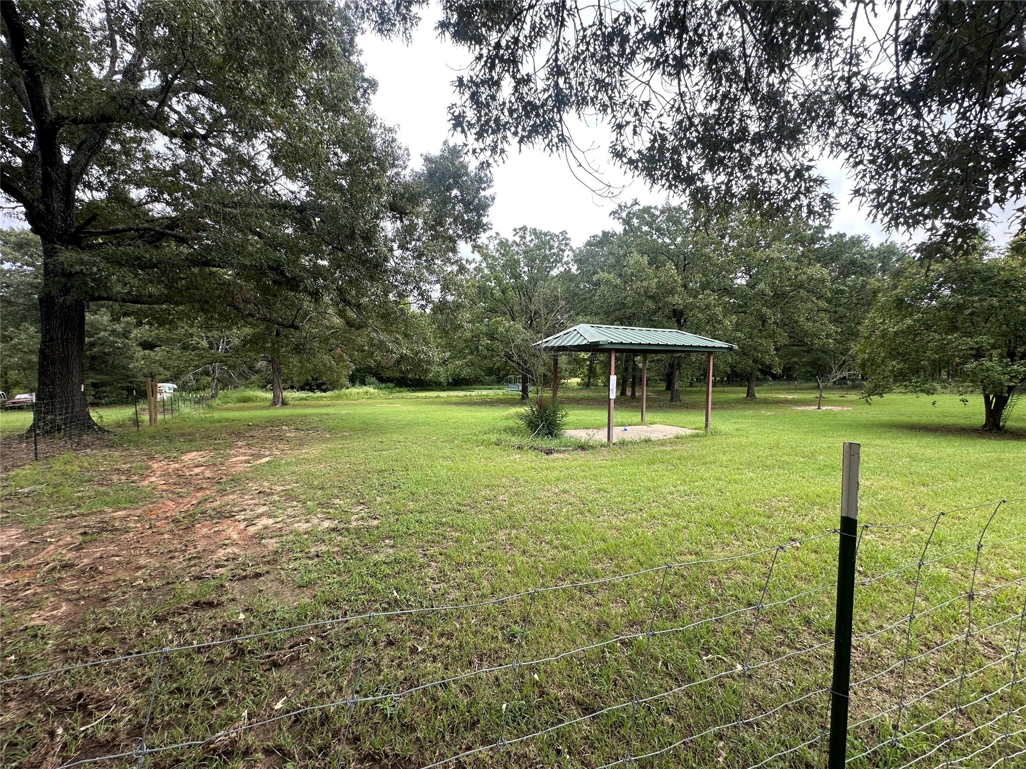 1052 Cr 1495 Emory TX 75440