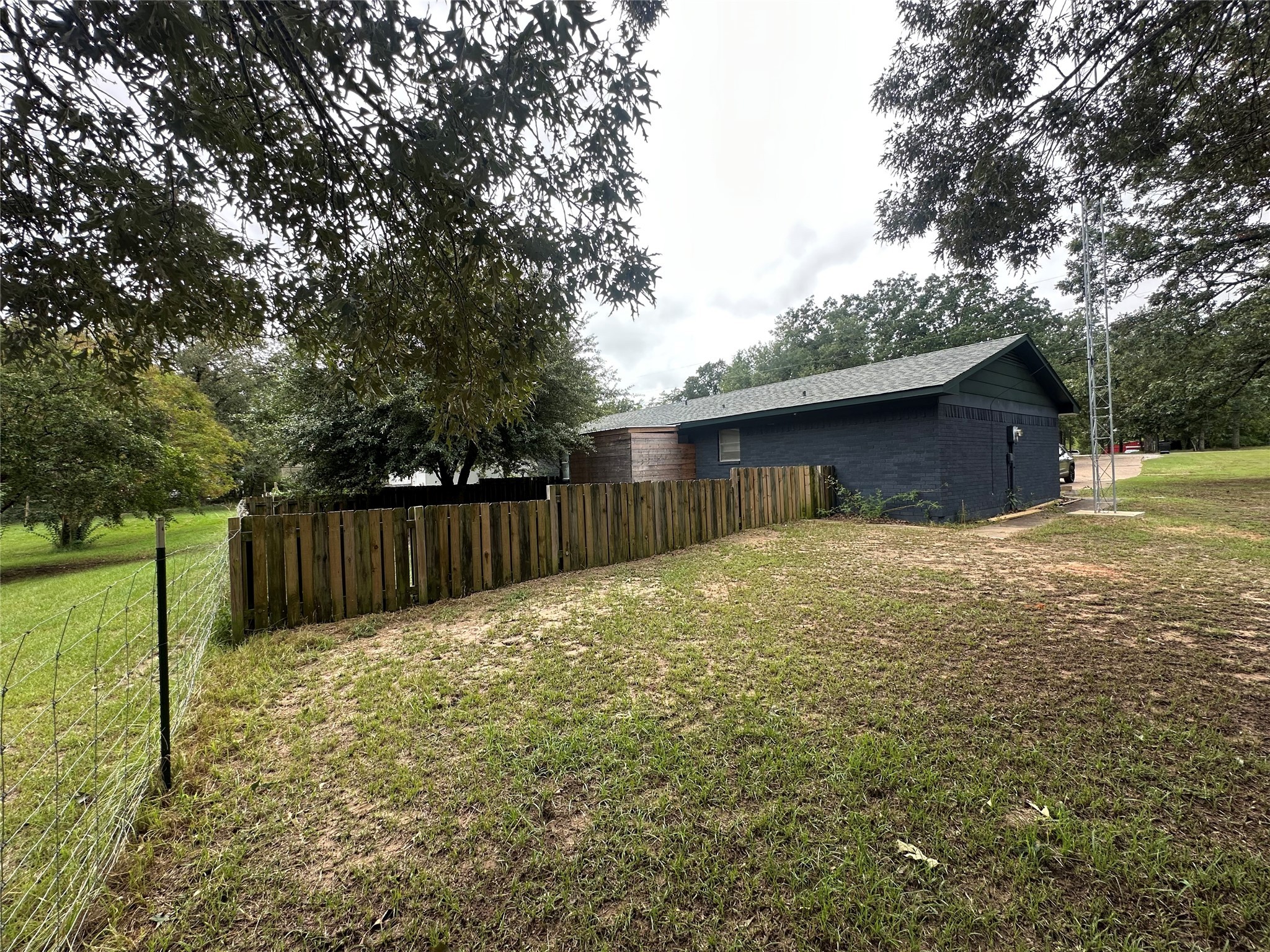 1052 Cr 1495 Emory TX 75440