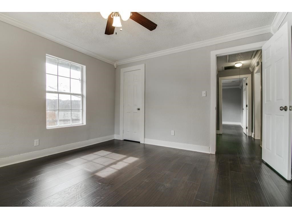 126 Neches Dallas TX 75208