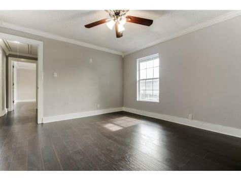 126 Neches Dallas TX 75208