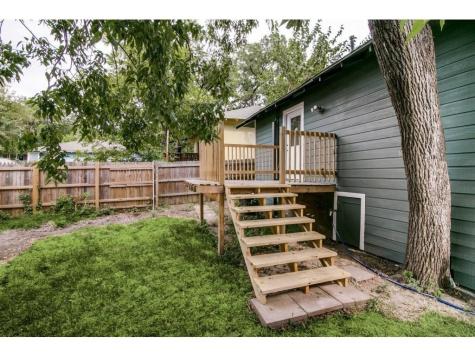 126 Neches Dallas TX 75208