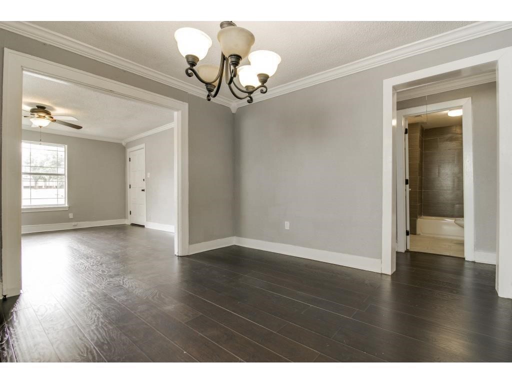 126 Neches Dallas TX 75208