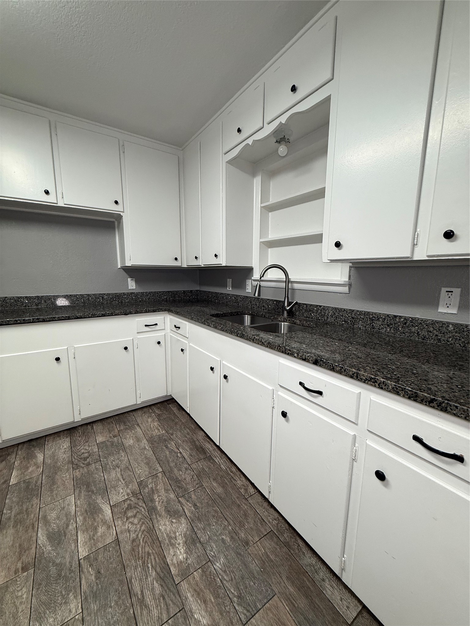 5821 Mccart Avenue Fort Worth TX 76133