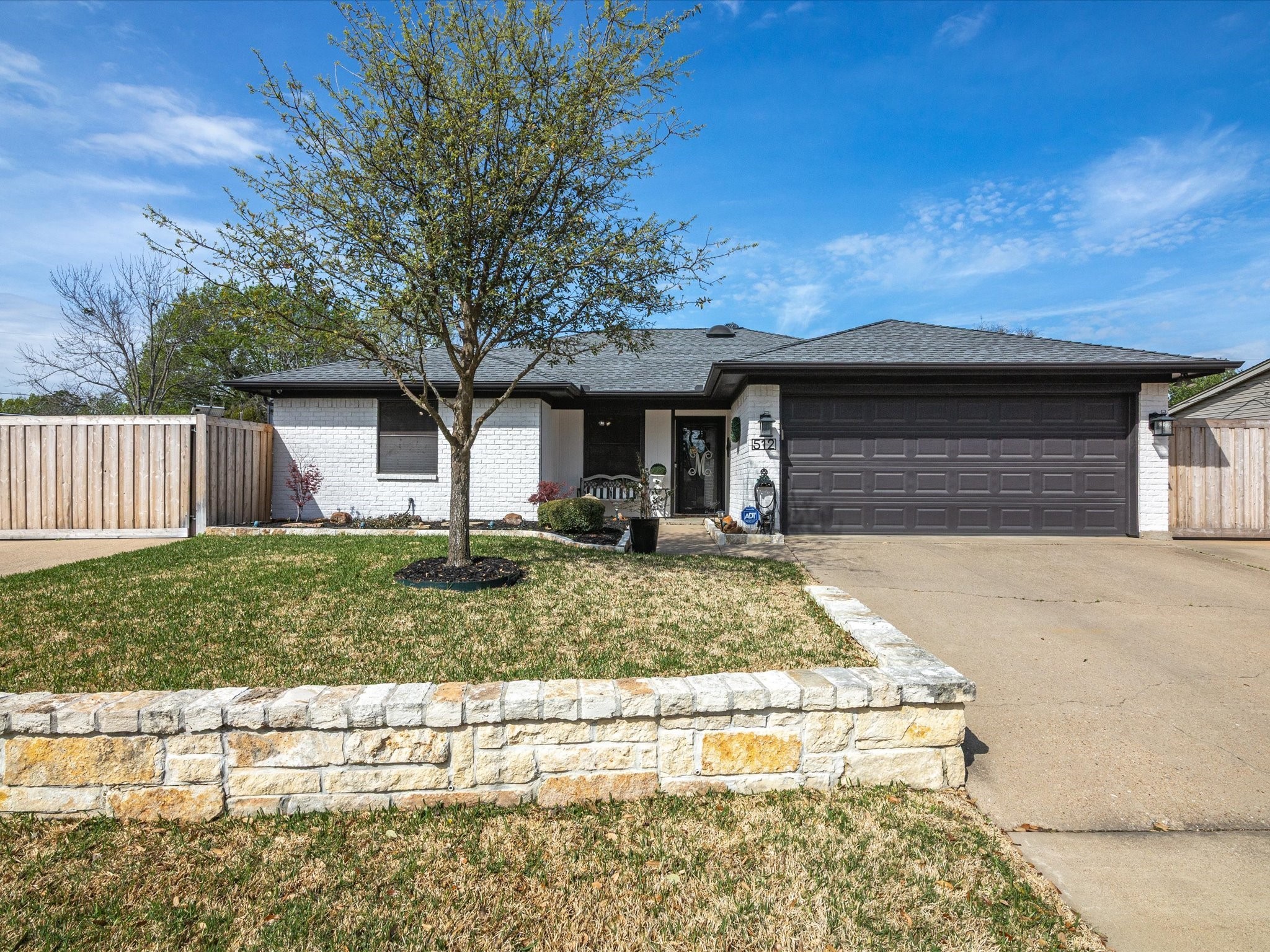 512 Black Oak Lane Burleson TX 76028