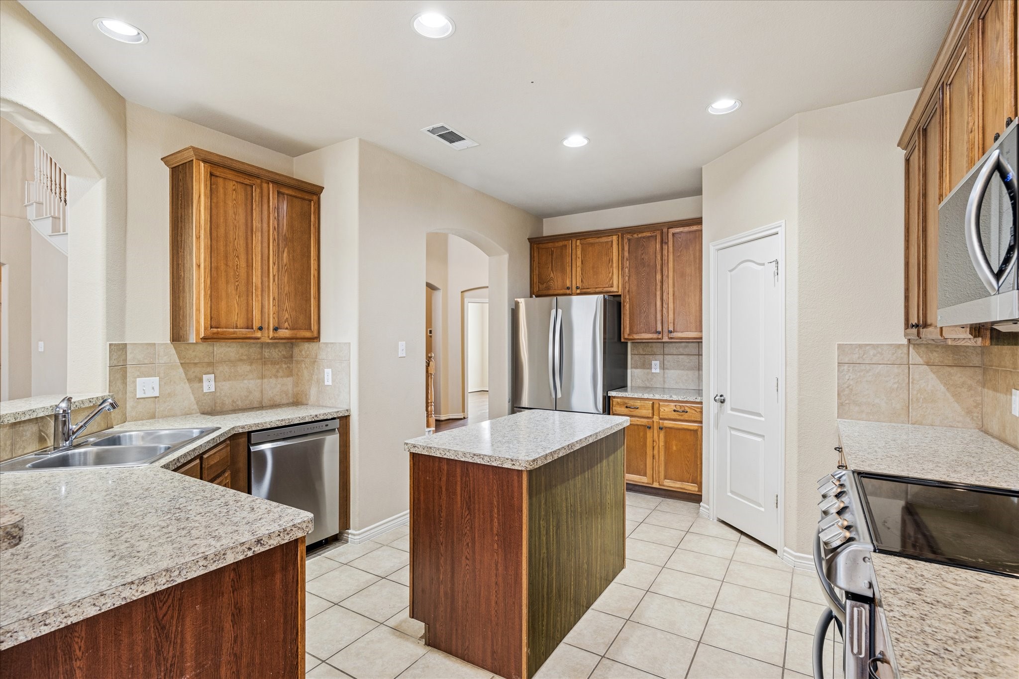 1244 Catherine Lane Burleson TX 76028