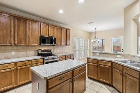 1244 Catherine Lane Burleson TX 76028