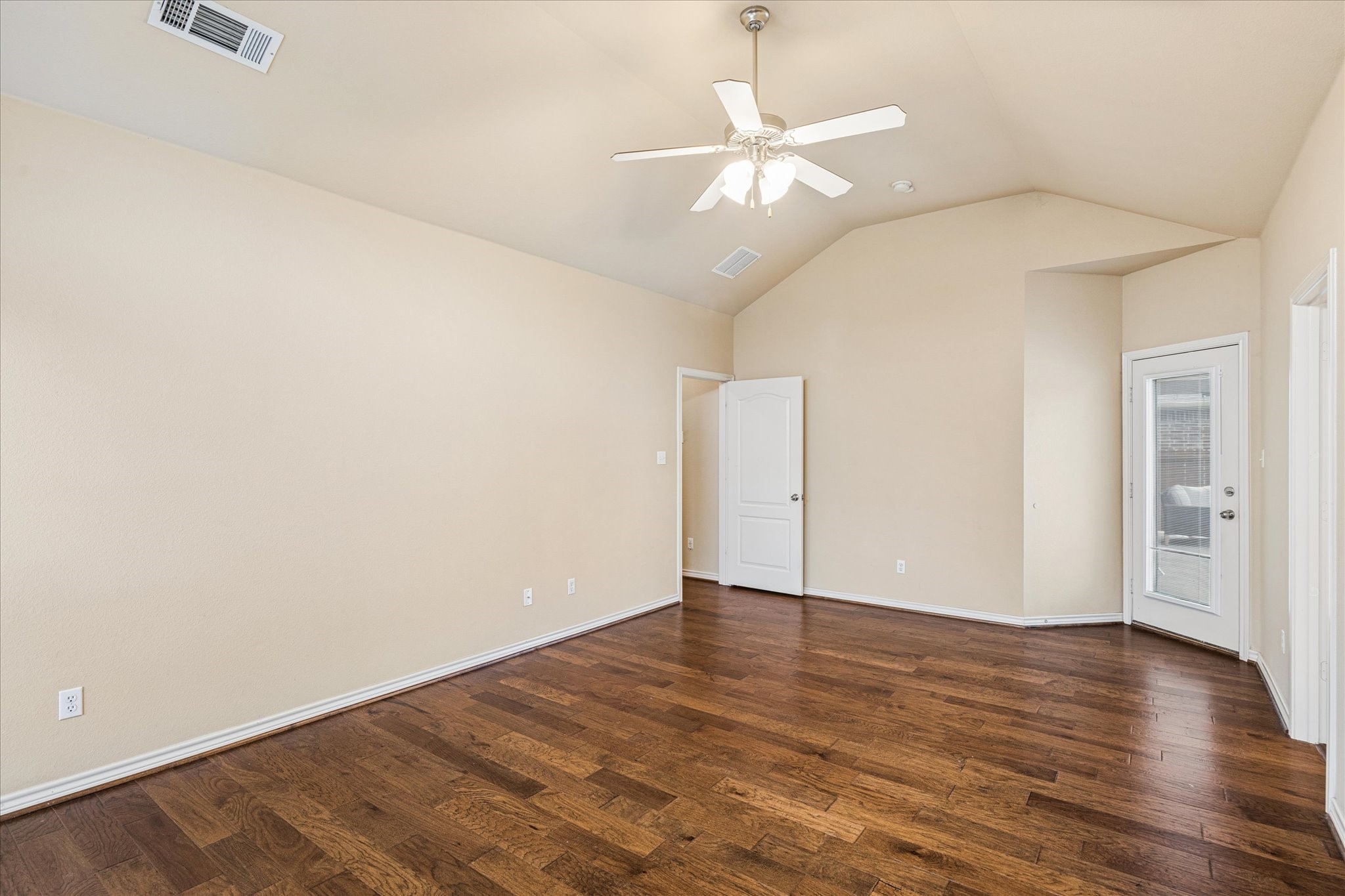 1244 Catherine Lane Burleson TX 76028