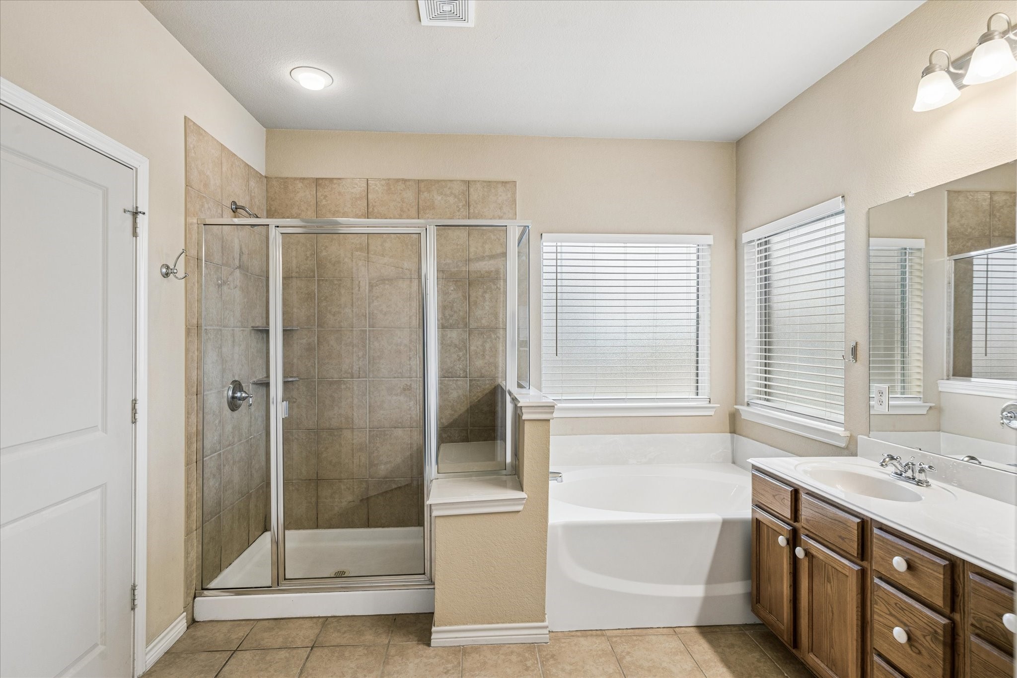 1244 Catherine Lane Burleson TX 76028