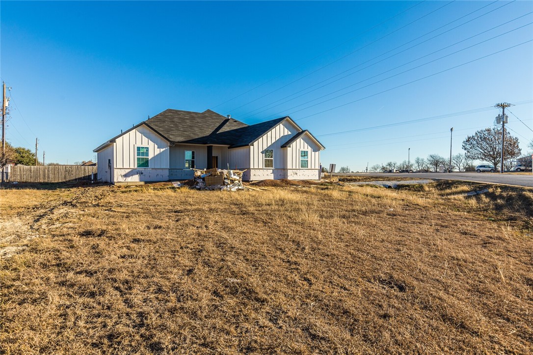 916 S Reagan Street West TX 76691