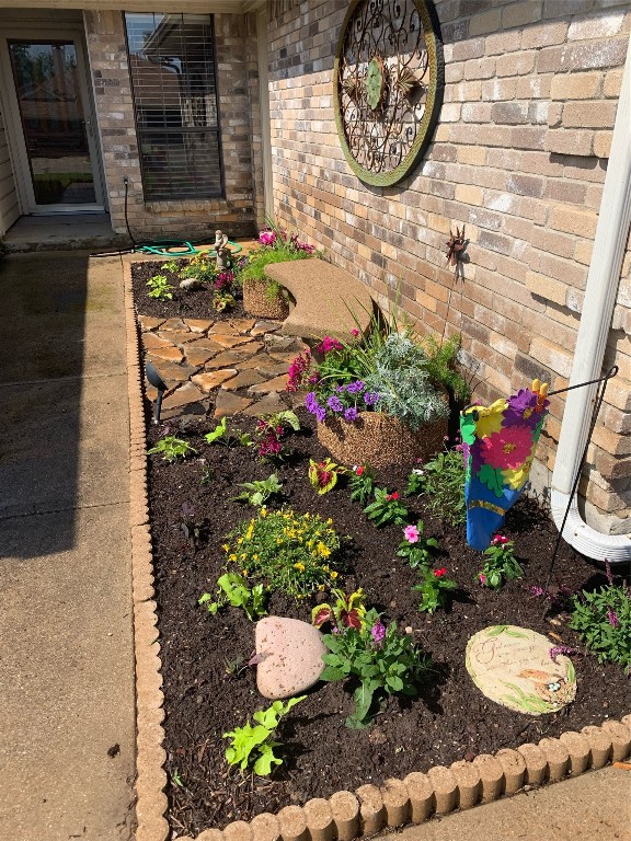 413 Sunnybrook Court Bedford TX 76021