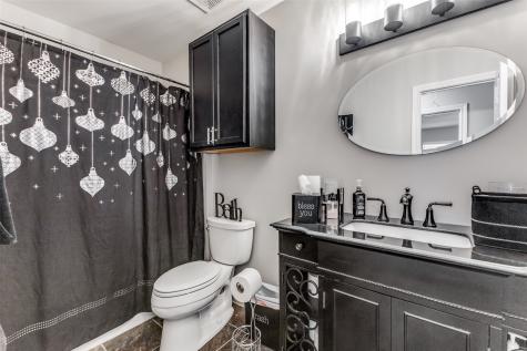 218 Streamside Drive Desoto TX 75115