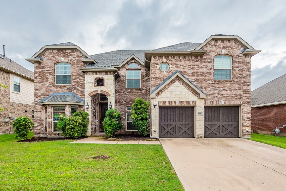 2935 Montalbo Grand Prairie TX 75054