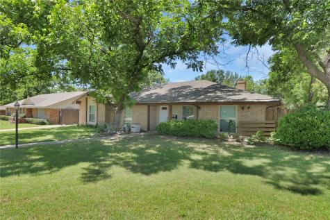 3800 Delmas Drive Benbrook TX 76116