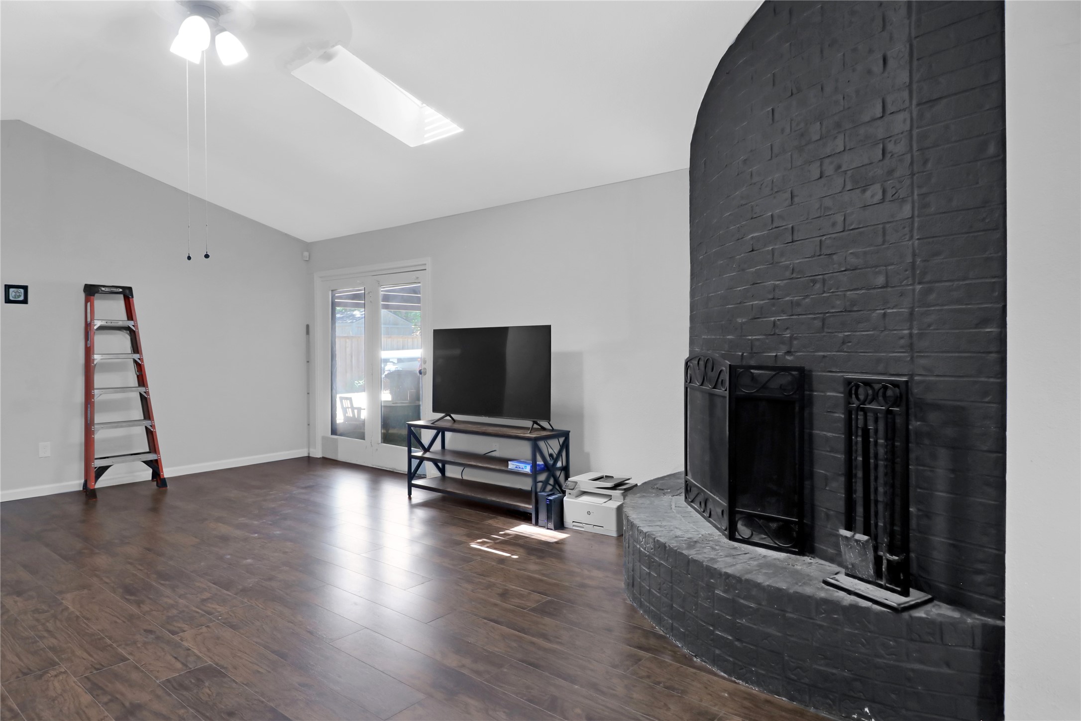 3800 Delmas Drive Benbrook TX 76116