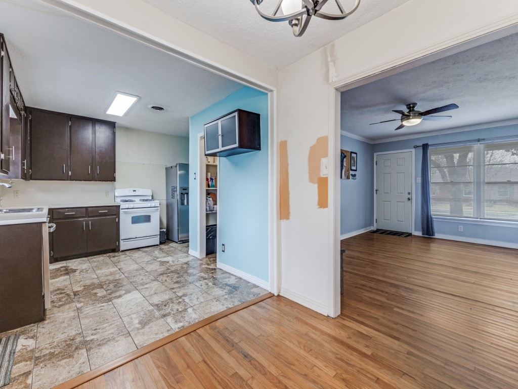 3217 Santa Teresa Avenue Dallas TX 75228