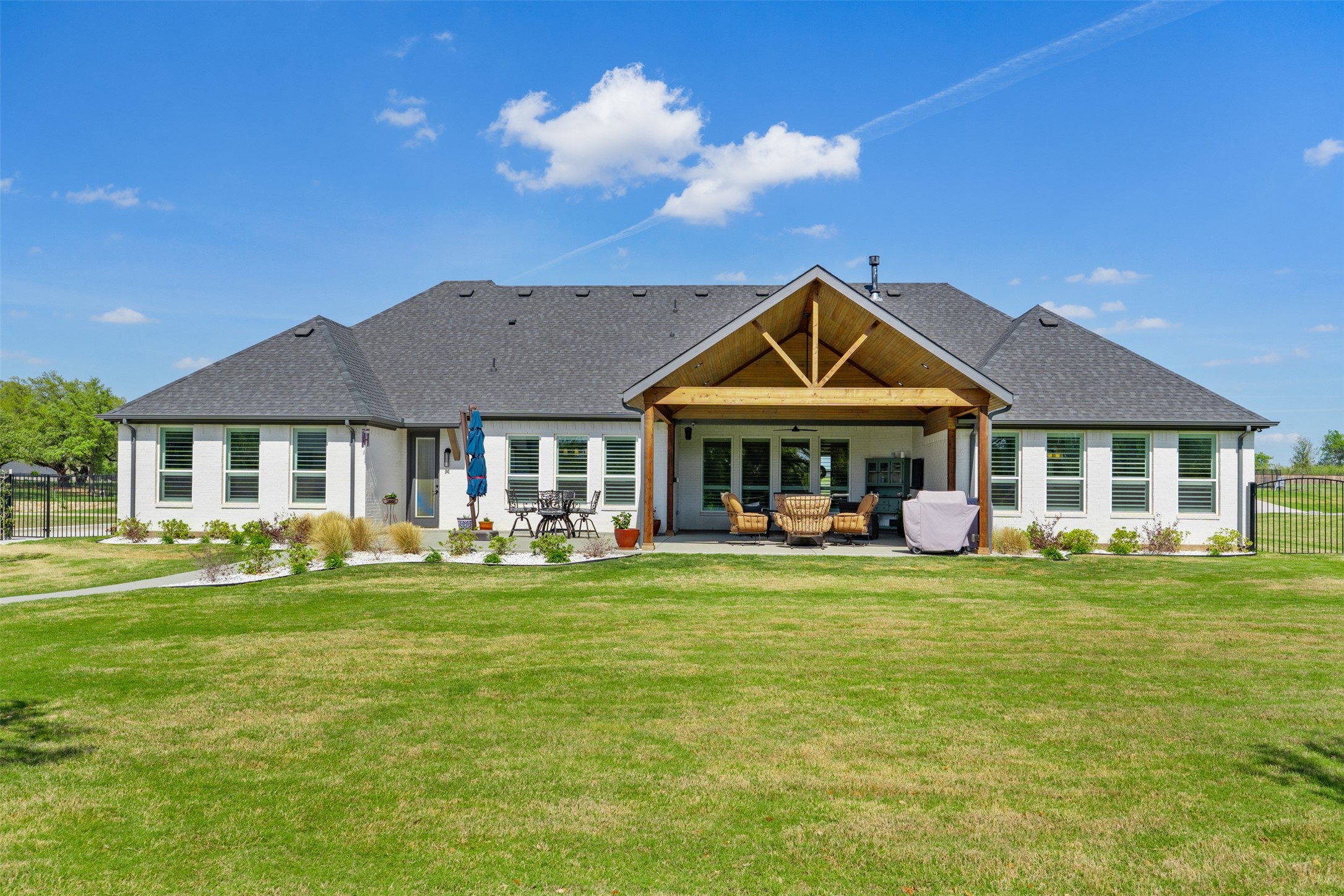 2012 Southern Rise Court Granbury TX 76049