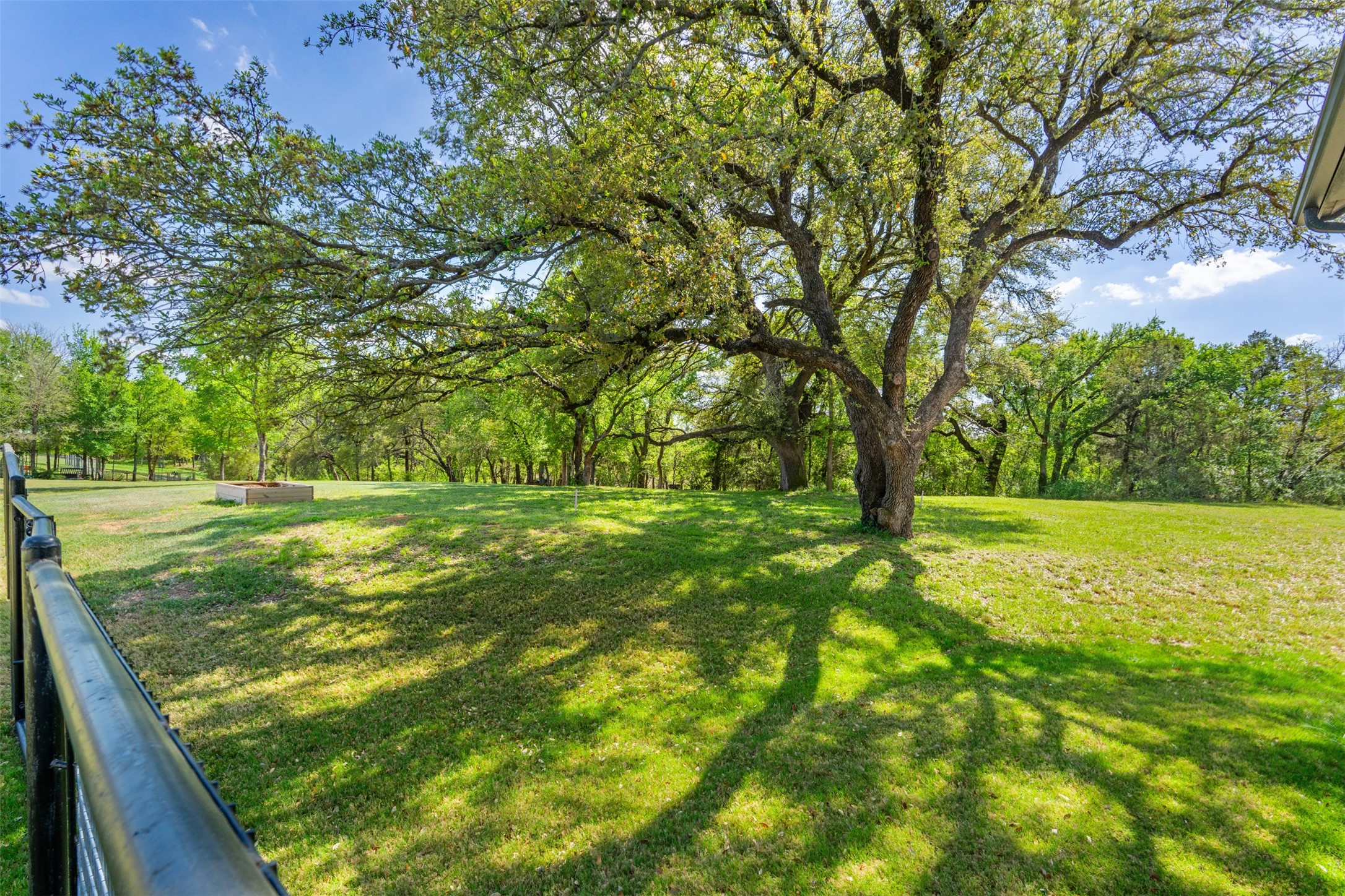 2012 Southern Rise Court Granbury TX 76049