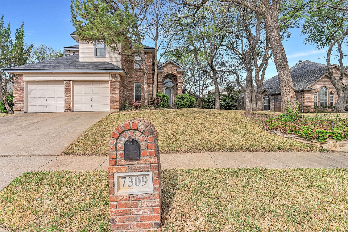 7309 Hidden Oaks Drive North Richland Hills TX 76182