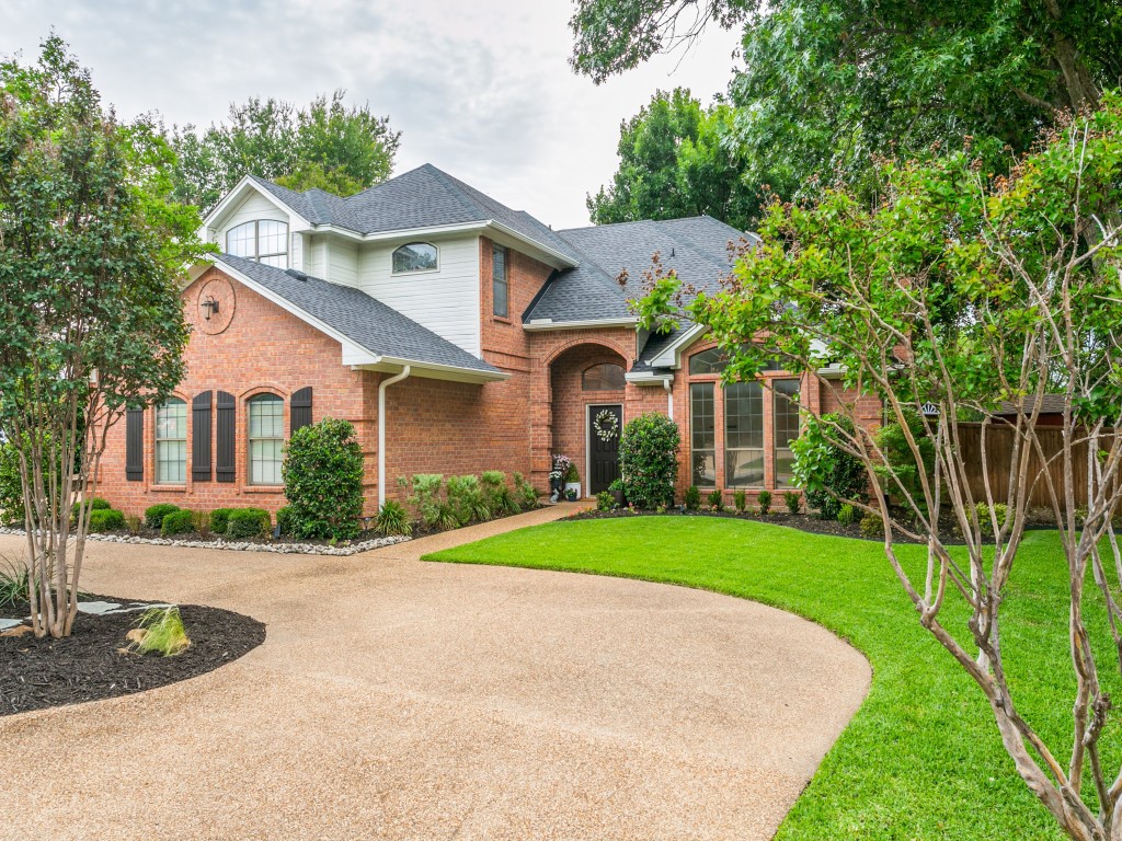 9104 Nob Hill Drive North Richland Hills TX 76182