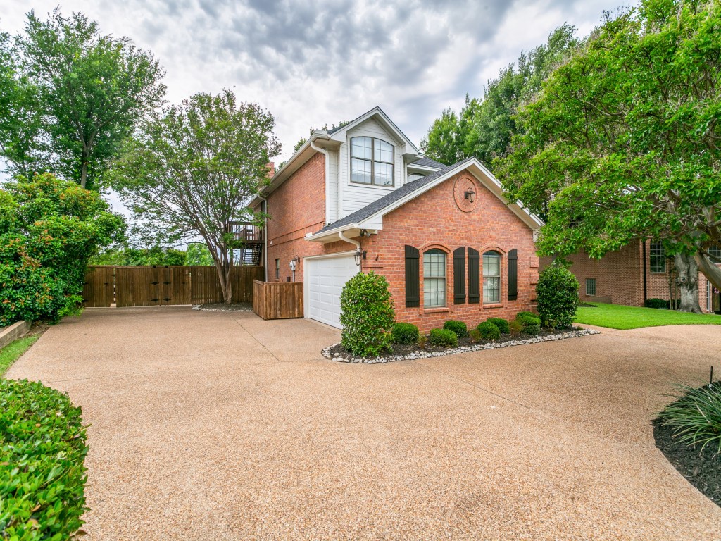 9104 Nob Hill Drive North Richland Hills TX 76182