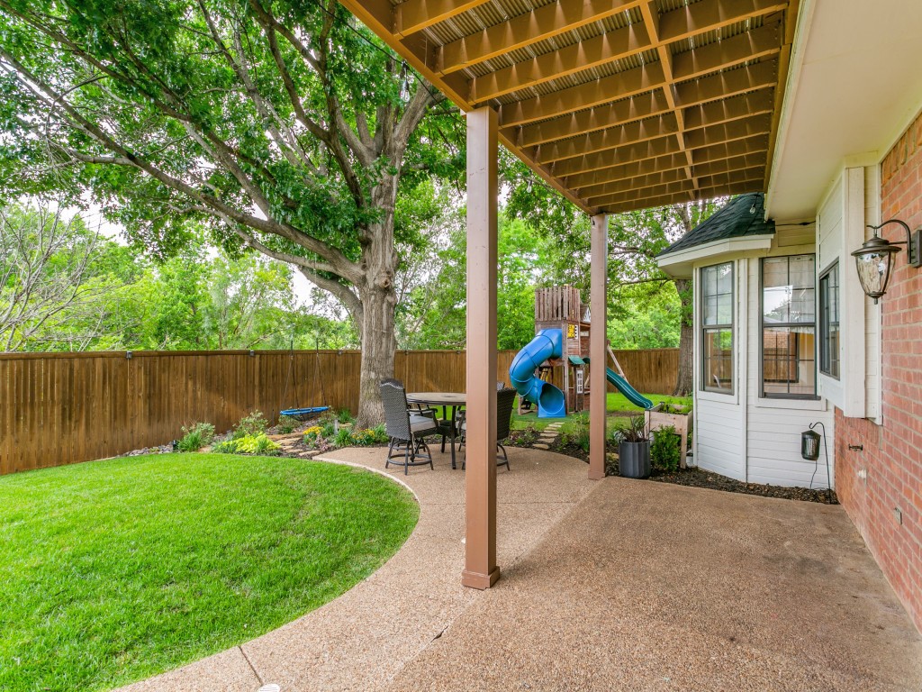 9104 Nob Hill Drive North Richland Hills TX 76182
