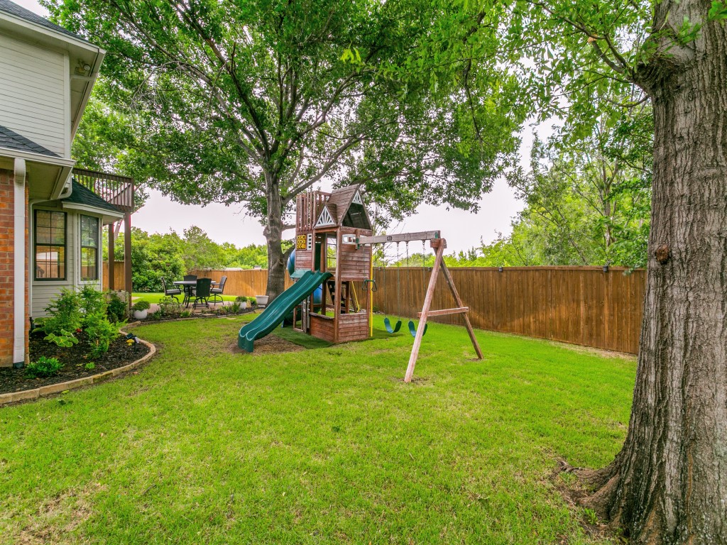 9104 Nob Hill Drive North Richland Hills TX 76182