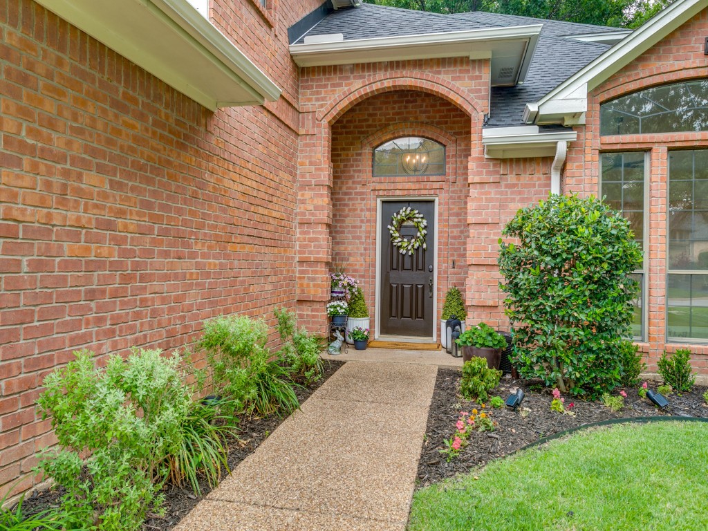9104 Nob Hill Drive North Richland Hills TX 76182