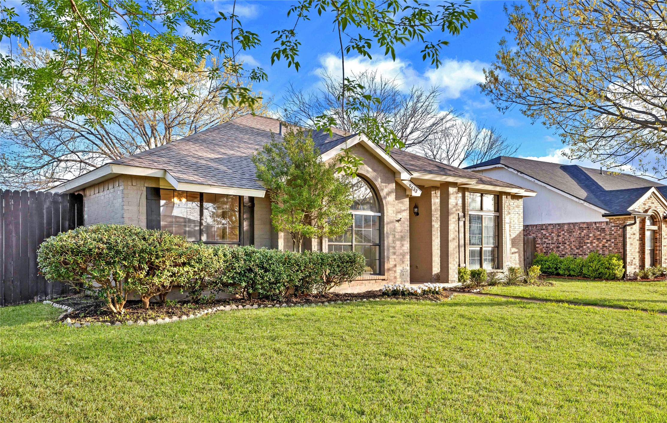 9433 Willard Street Rowlett TX 75088