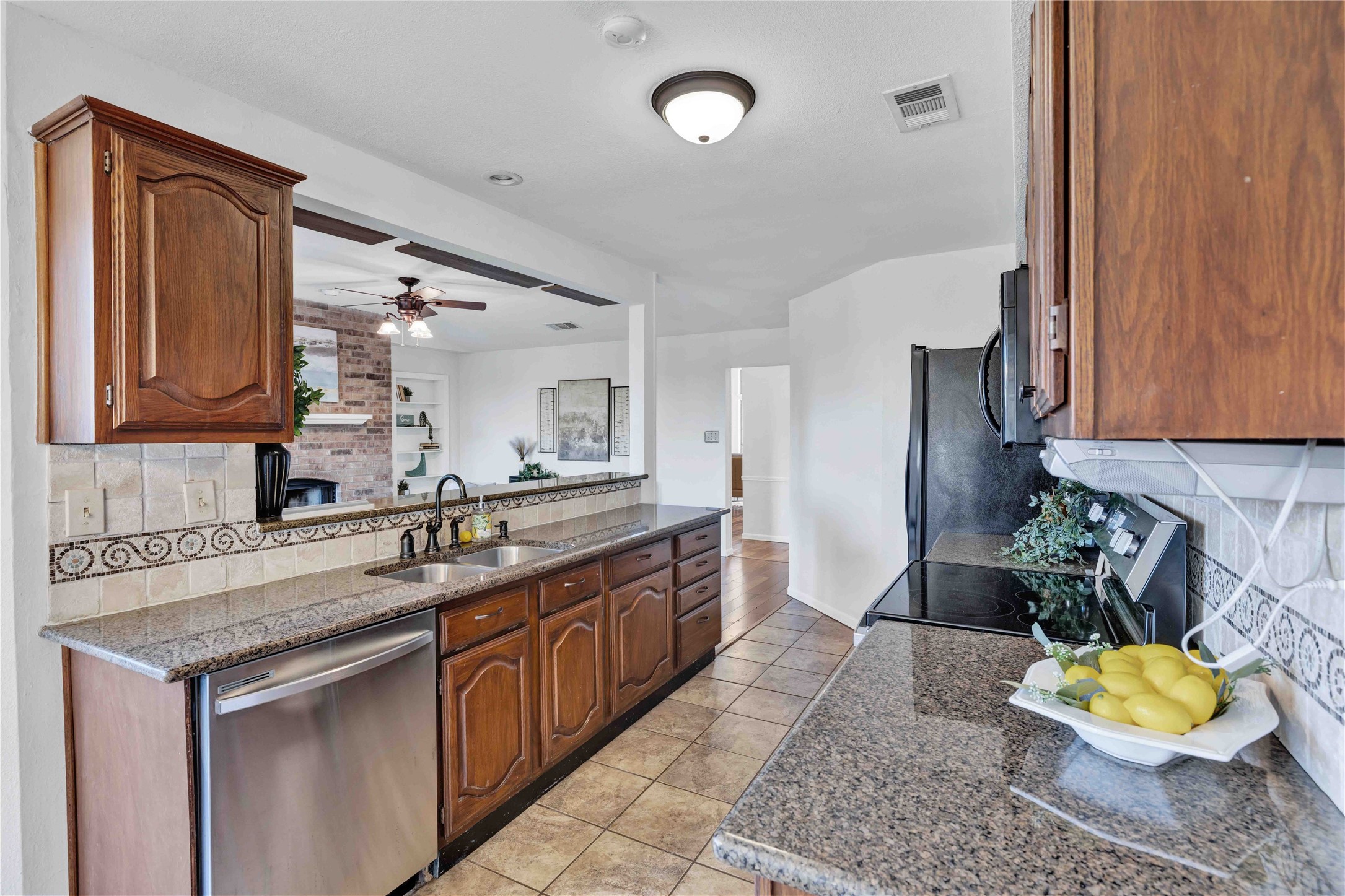 9433 Willard Street Rowlett TX 75088