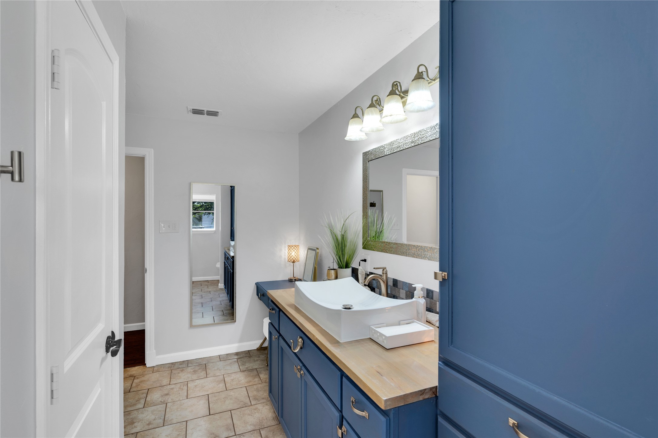 800 E Fm 1187 Aledo TX 76008