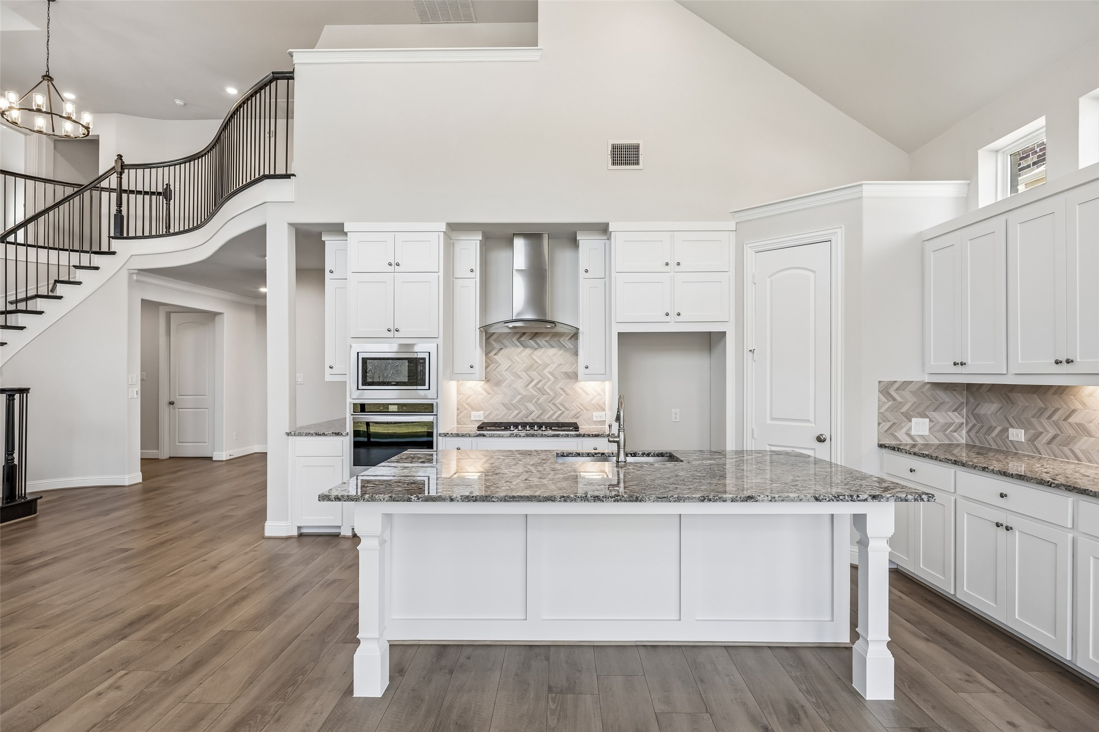 4913 Meadow Creek Drive Mckinney TX 75070