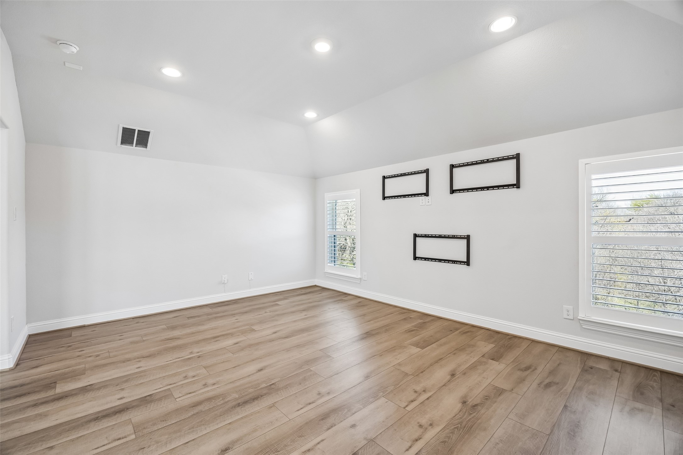 4913 Meadow Creek Drive Mckinney TX 75070