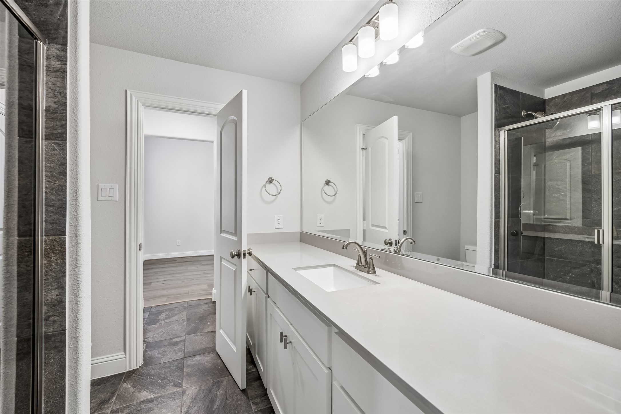4913 Meadow Creek Drive Mckinney TX 75070